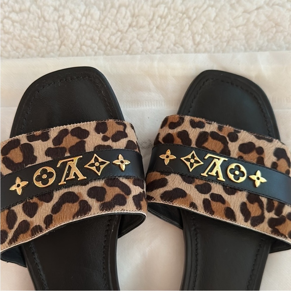 Louis Vuitton leopard revival flat mules - Picture 8 of 15